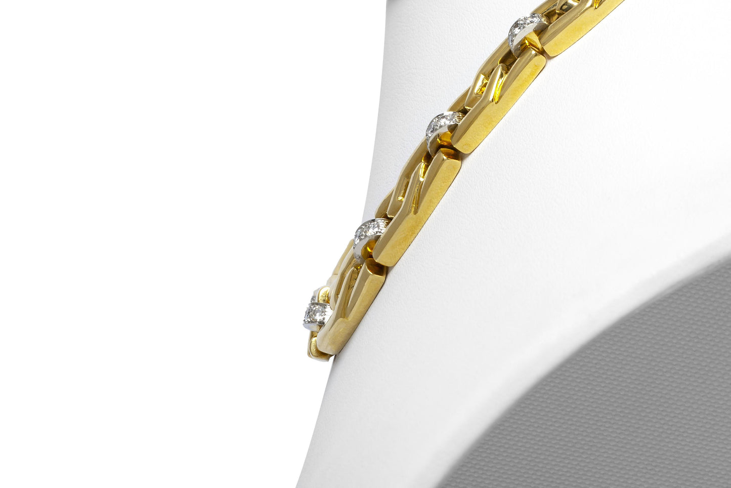 Vintage 1970s David Webb Gold Collar Necklace with Diamonds