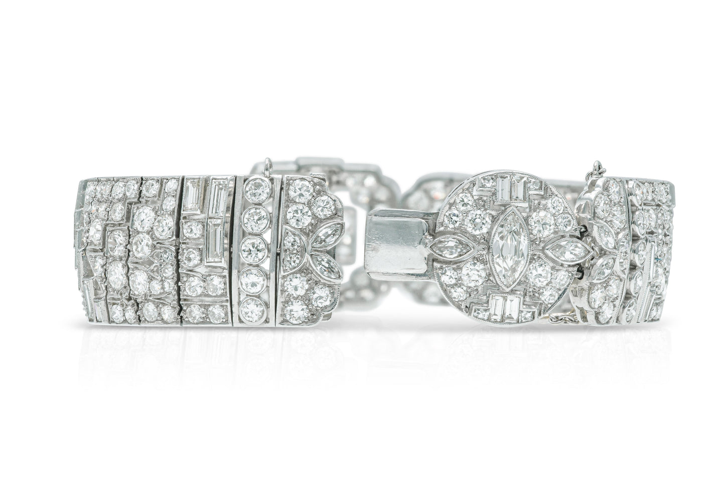 Antique Art Deco 1920s 22.30 Carat Diamond Bracelet