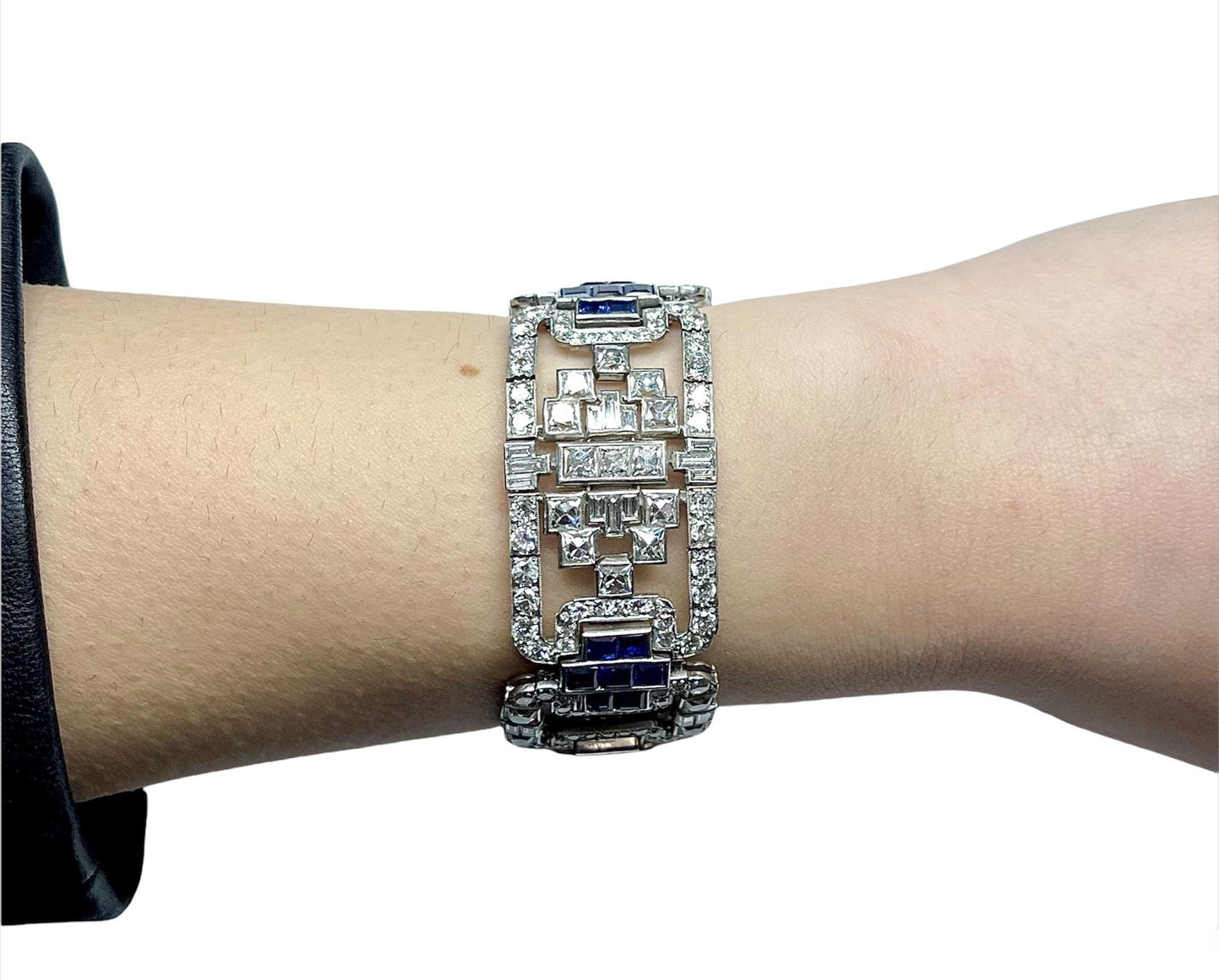 Antique Art Deco 1930s 30.00 Carat Diamond and Sapphire Openwork Bracelet