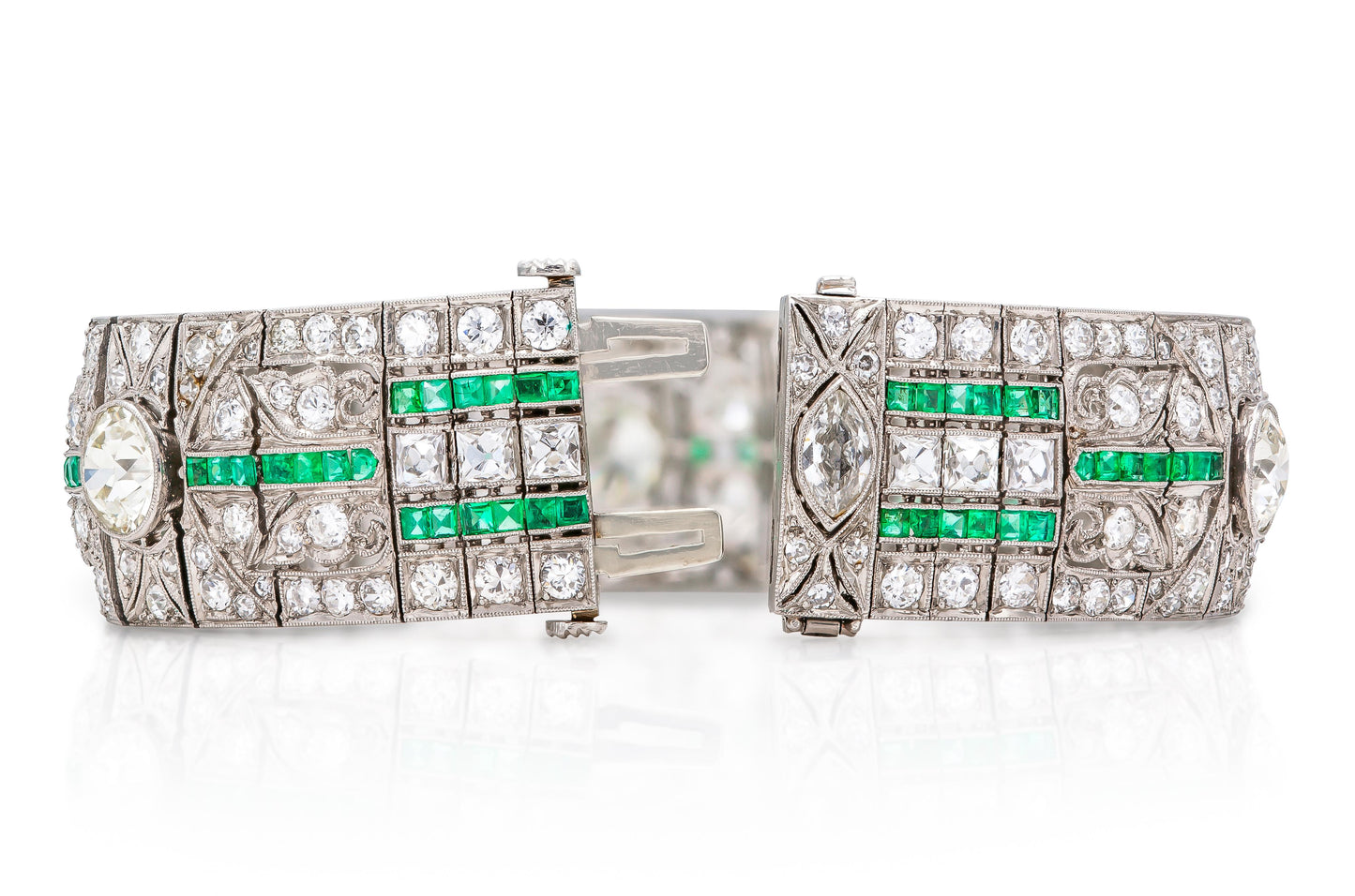 Antique Art Deco 1920s 34.50 Carat Diamond Bracelet with Emeralds