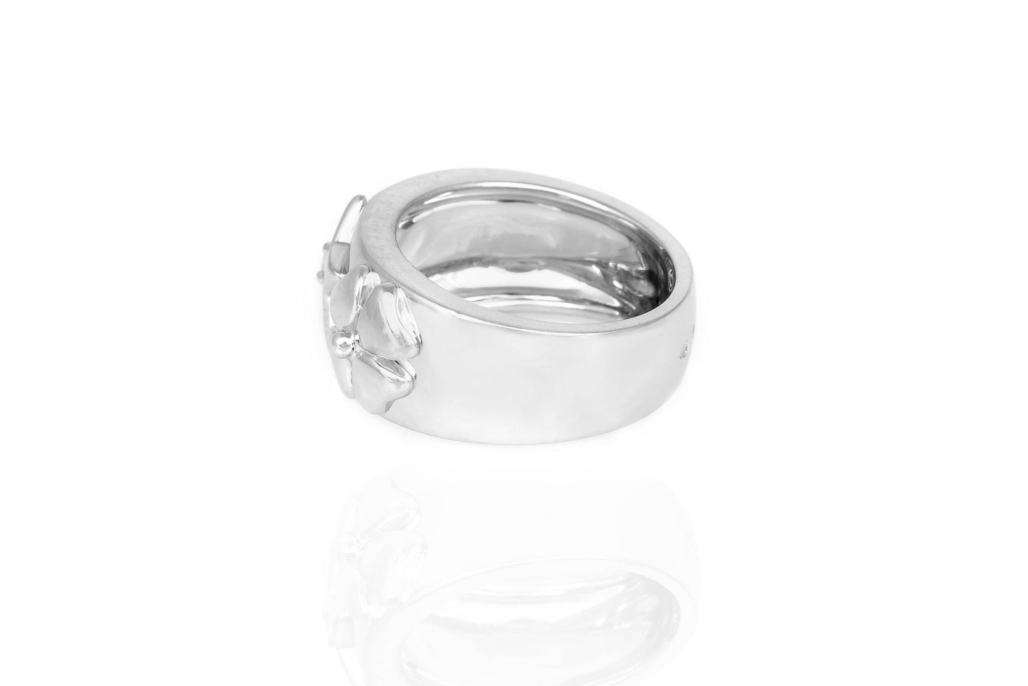 Chanel Floral Motif White Gold Ring