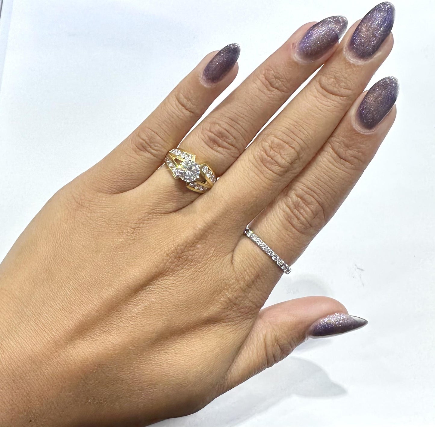 Vintage 1980s 1.10 Carat Round Cut Diamond Engagement Ring