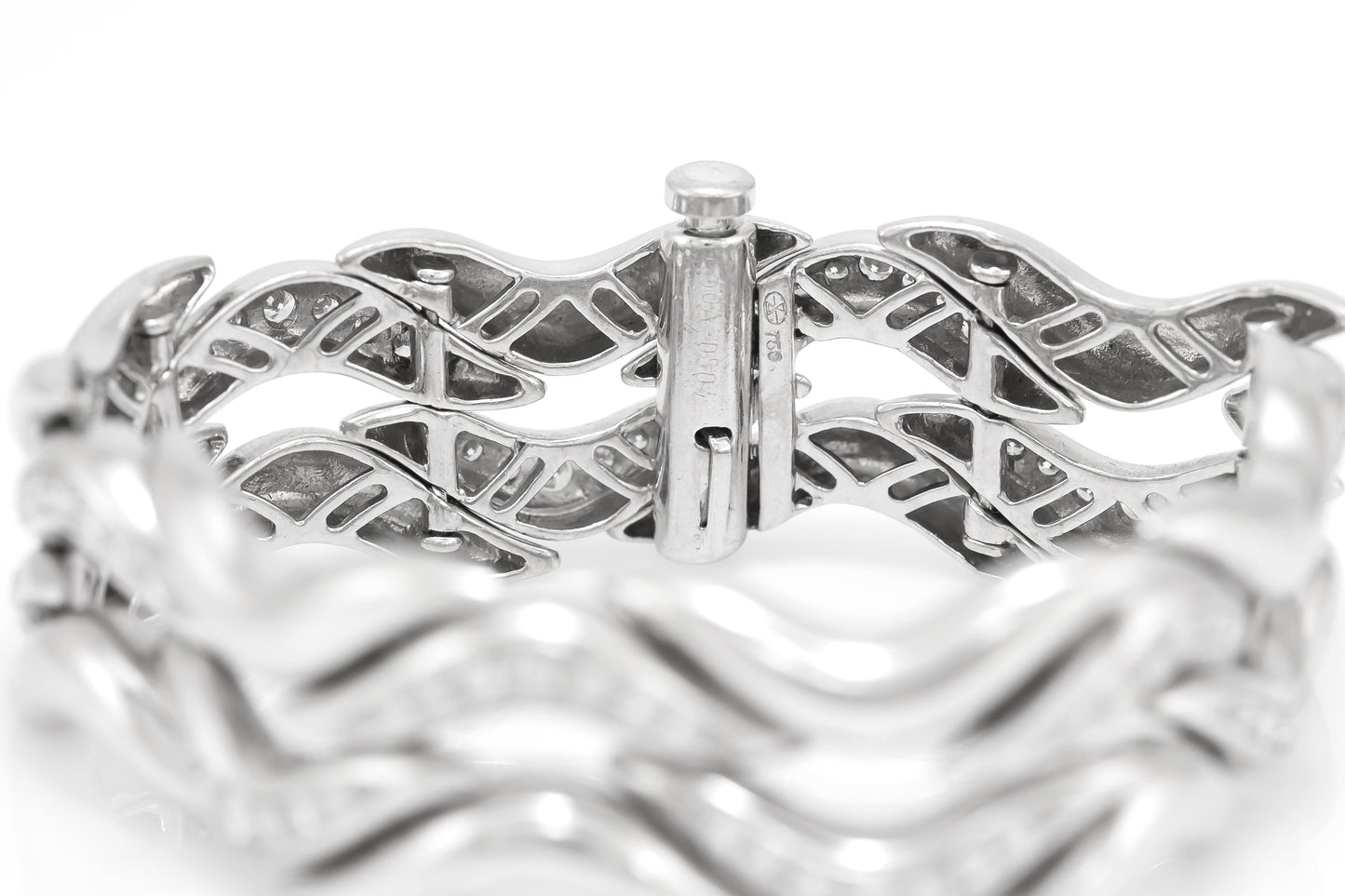 Vintage 1980s Gubelin White Gold and Diamond Necklace and Bracelet Set