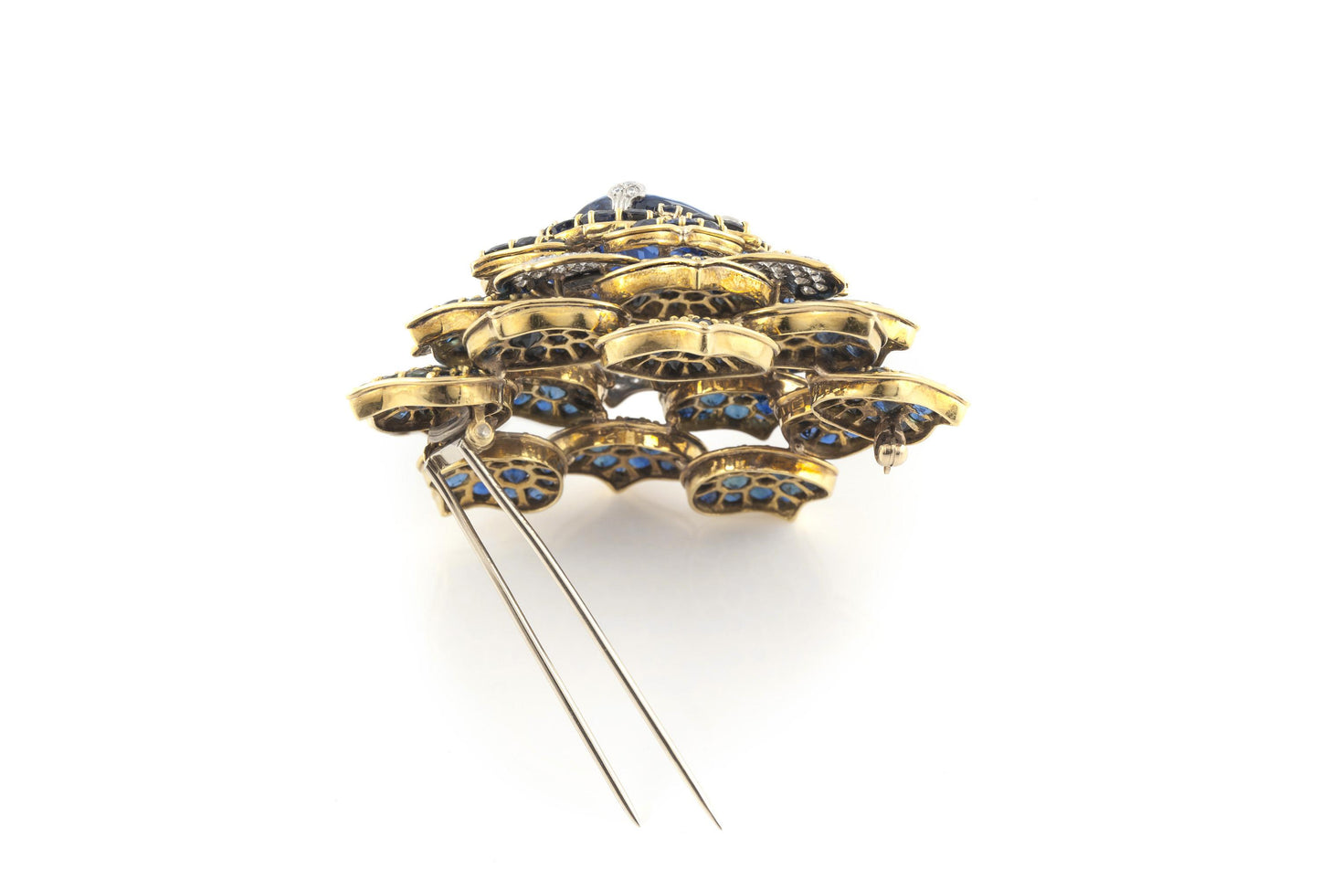 Vintage 1980s Verdura 20.01 Carat Sapphire Flower Brooch with Diamonds