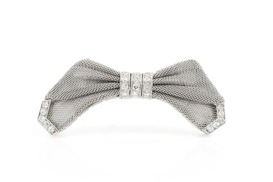 Antique Edwardian 1910s Mesh Platinum Bow Brooch with Diamonds