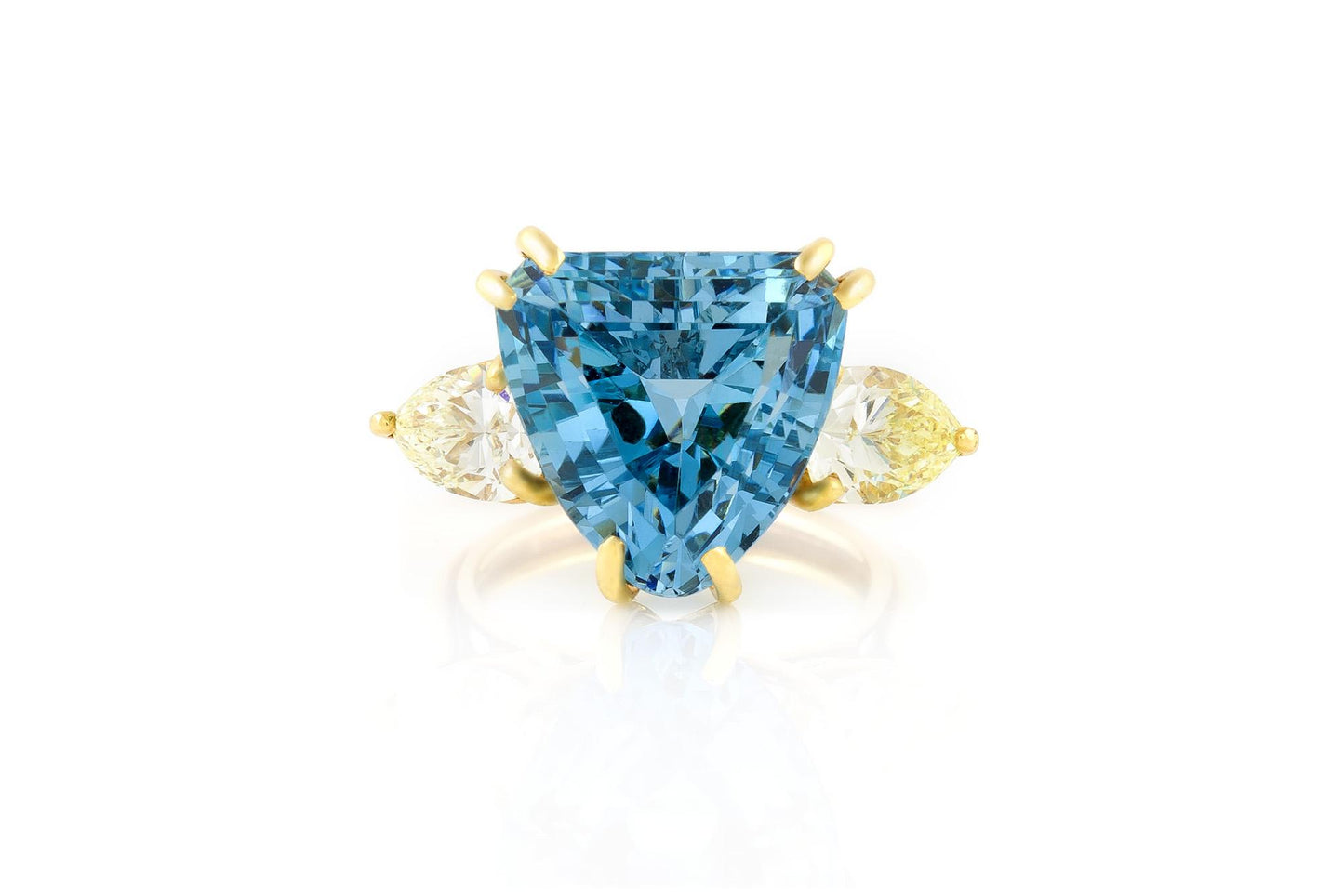 Vintage 1960s 15.00 Carat Trillion Cut Aquamarine Ring with Yellow Diamonds