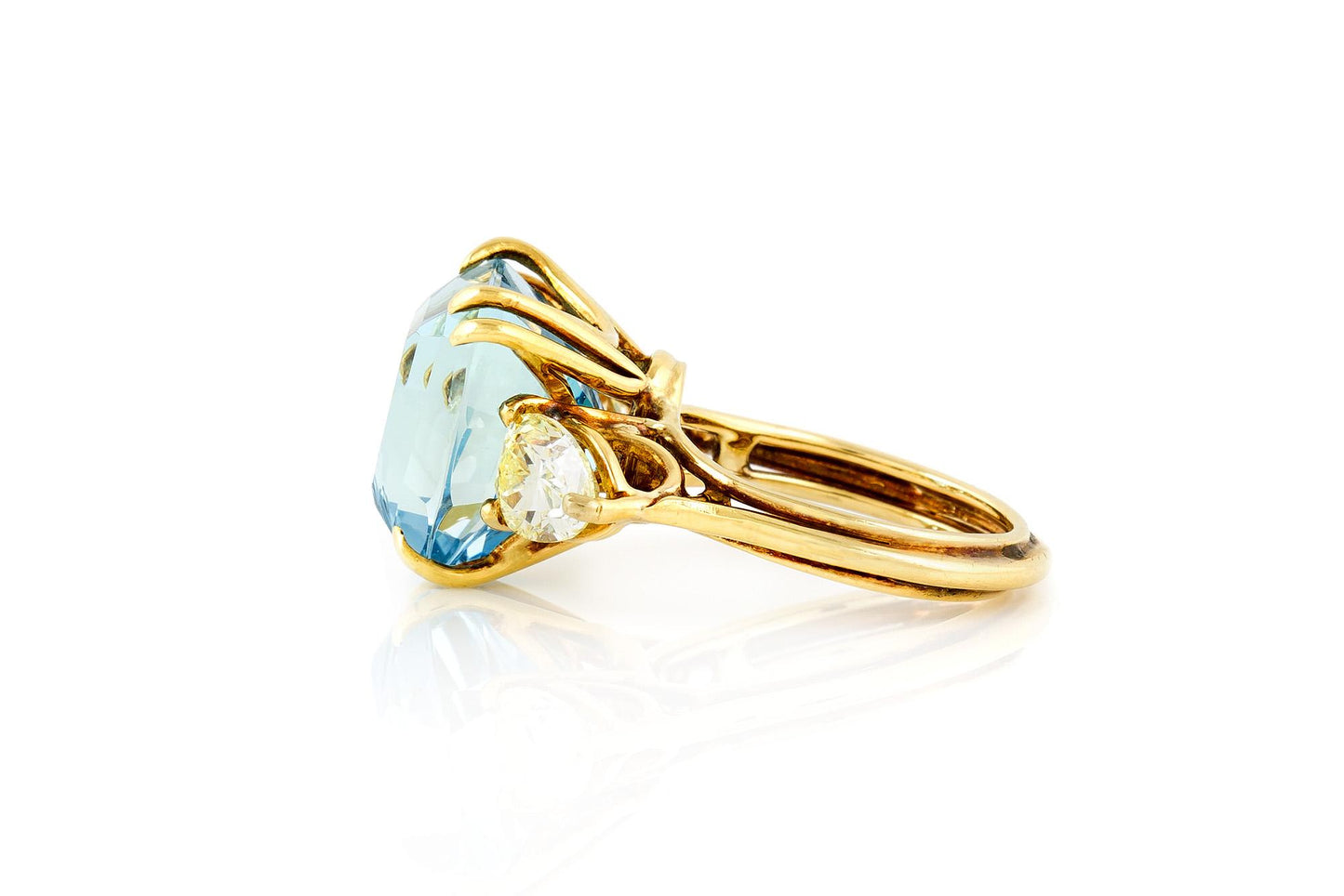 Vintage 1960s 15.00 Carat Trillion Cut Aquamarine Ring with Yellow Diamonds