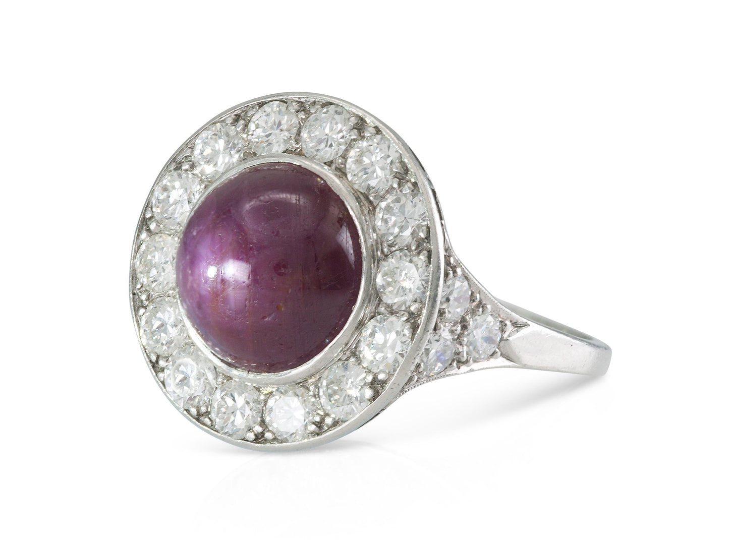 Antique Art Deco 1920s 6.00 Carat Star Ruby and Diamond Halo Ring
