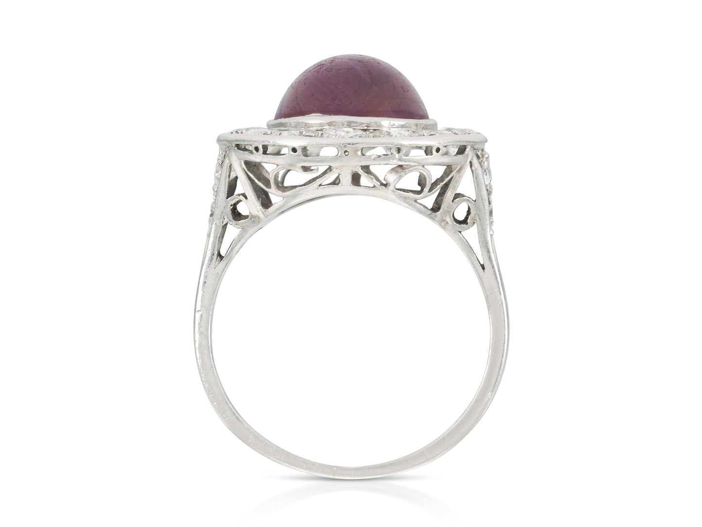 Antique Art Deco 1920s 6.00 Carat Star Ruby and Diamond Halo Ring