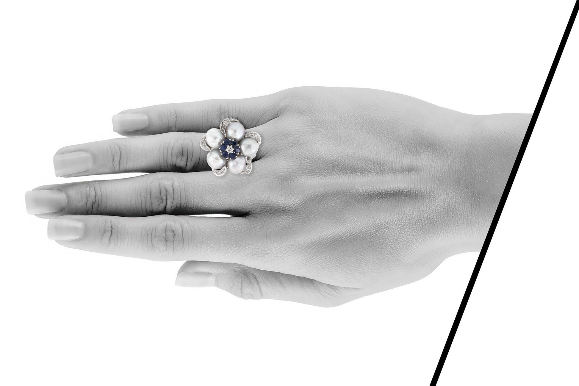 Vintage 1950s Grey Pearls Flower Ring with Sapphires and Diamonds