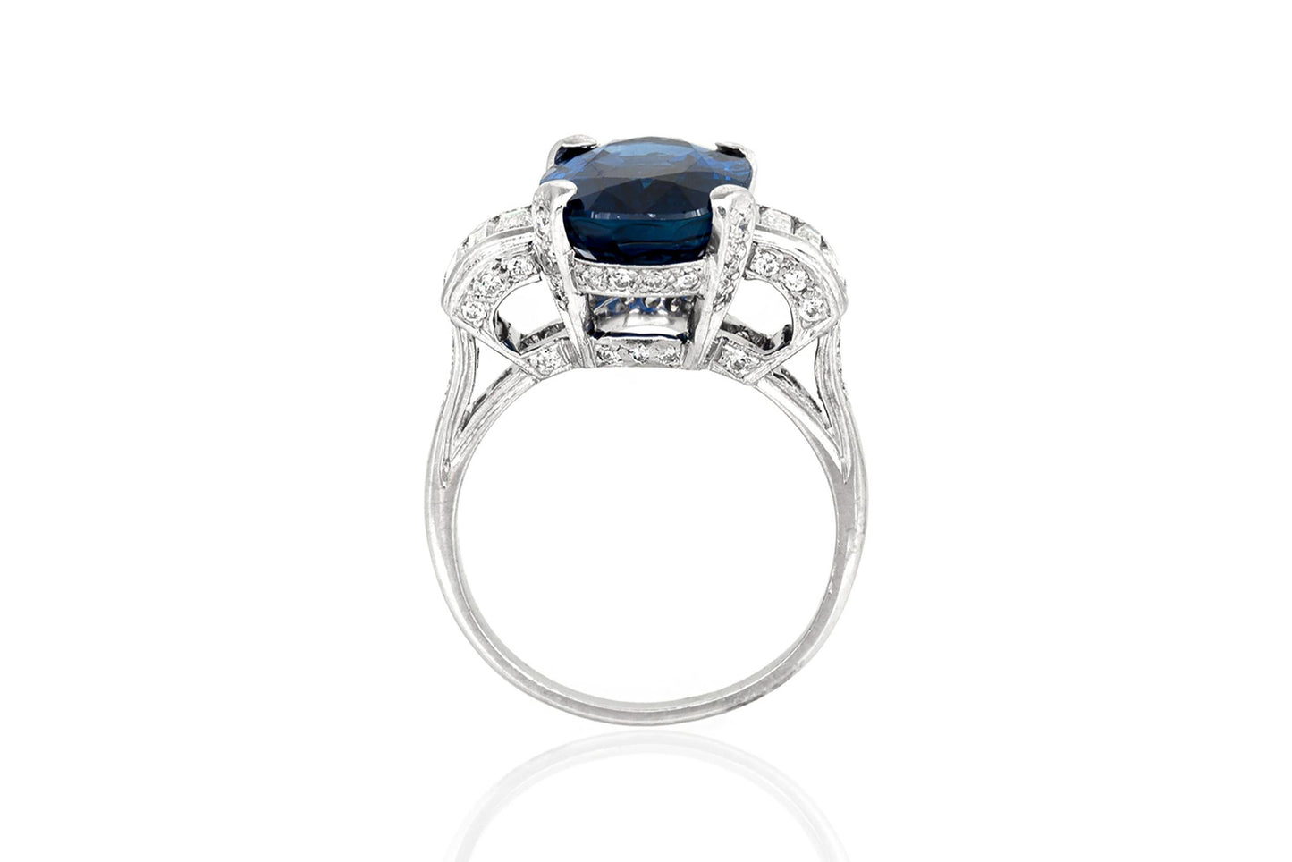 Vintage 1980s 8.16 Carat Sapphire Ring with Diamonds