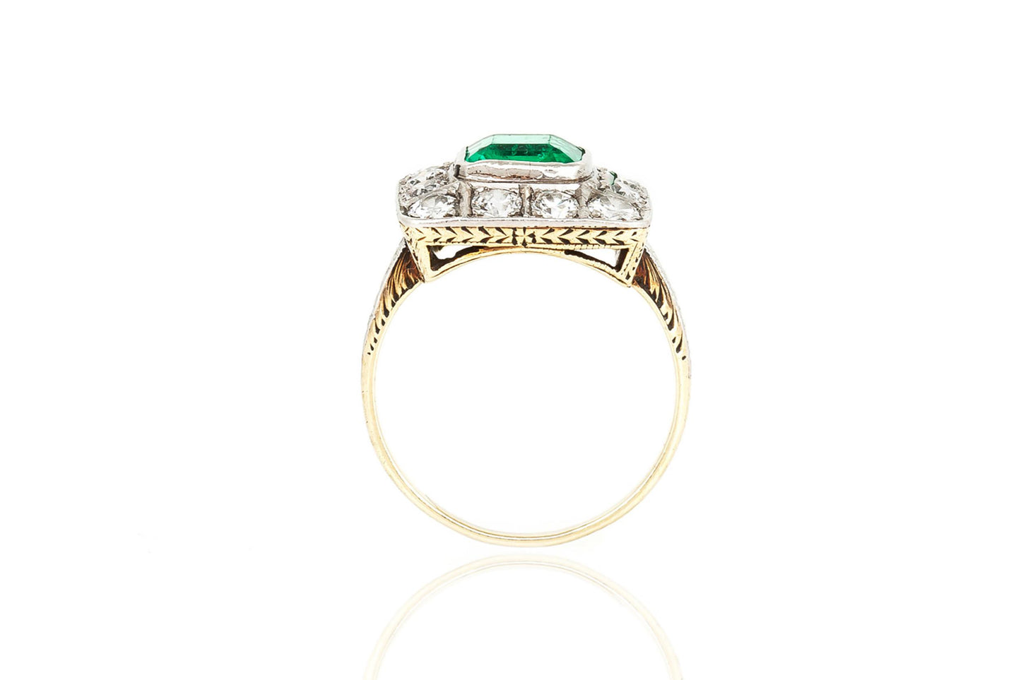 Antique Edwardian 1900s 1.50 Carat Emerald and 1.20 Carat Diamonds Ring