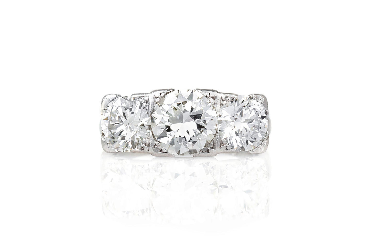 Antique Art Deco 1930s 2.40 Carat Three Stone Diamond Ring