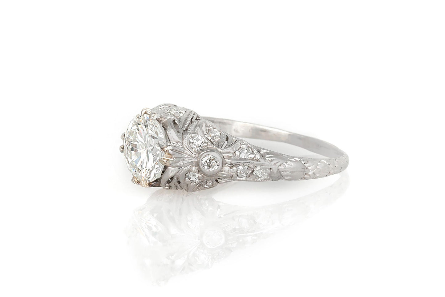 Antique Art Deco 1920s 1.51 Carat Old European Cut Diamond Engagement Ring