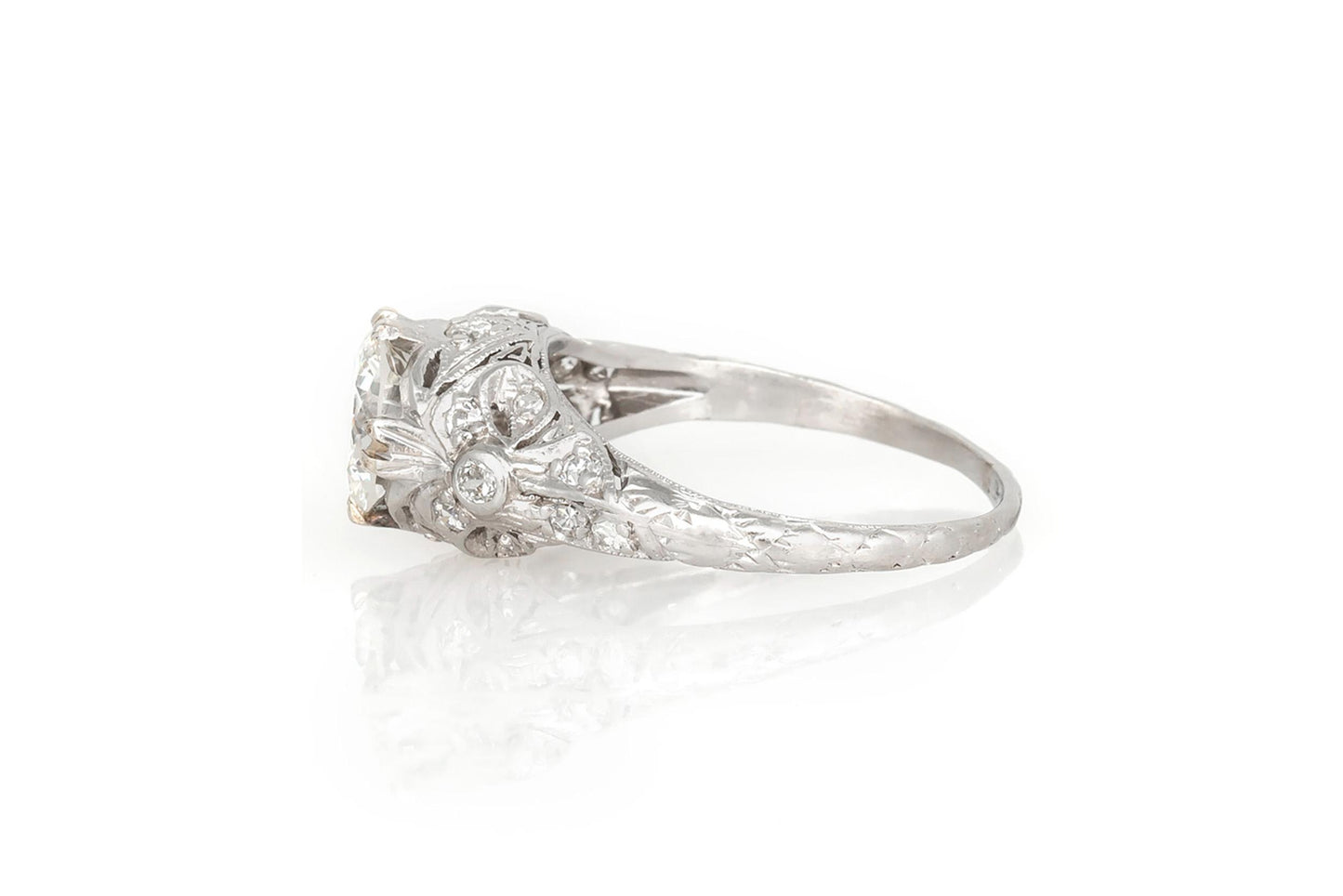 Antique Art Deco 1920s 1.51 Carat Old European Cut Diamond Engagement Ring
