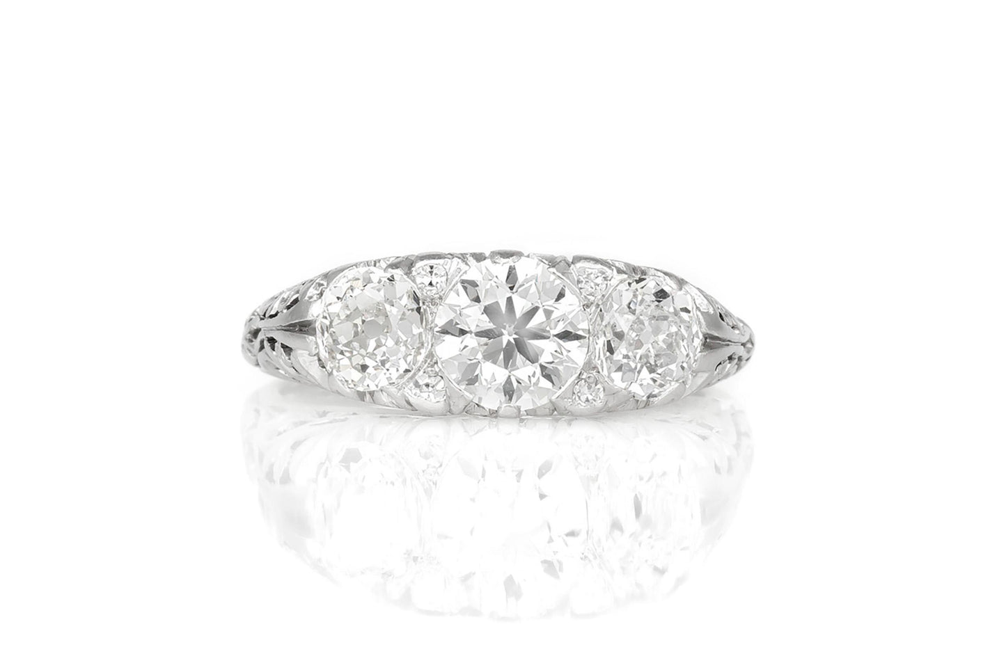 Antique Edwardian 1900s 2.00 Carat Three Stone Diamond Ring