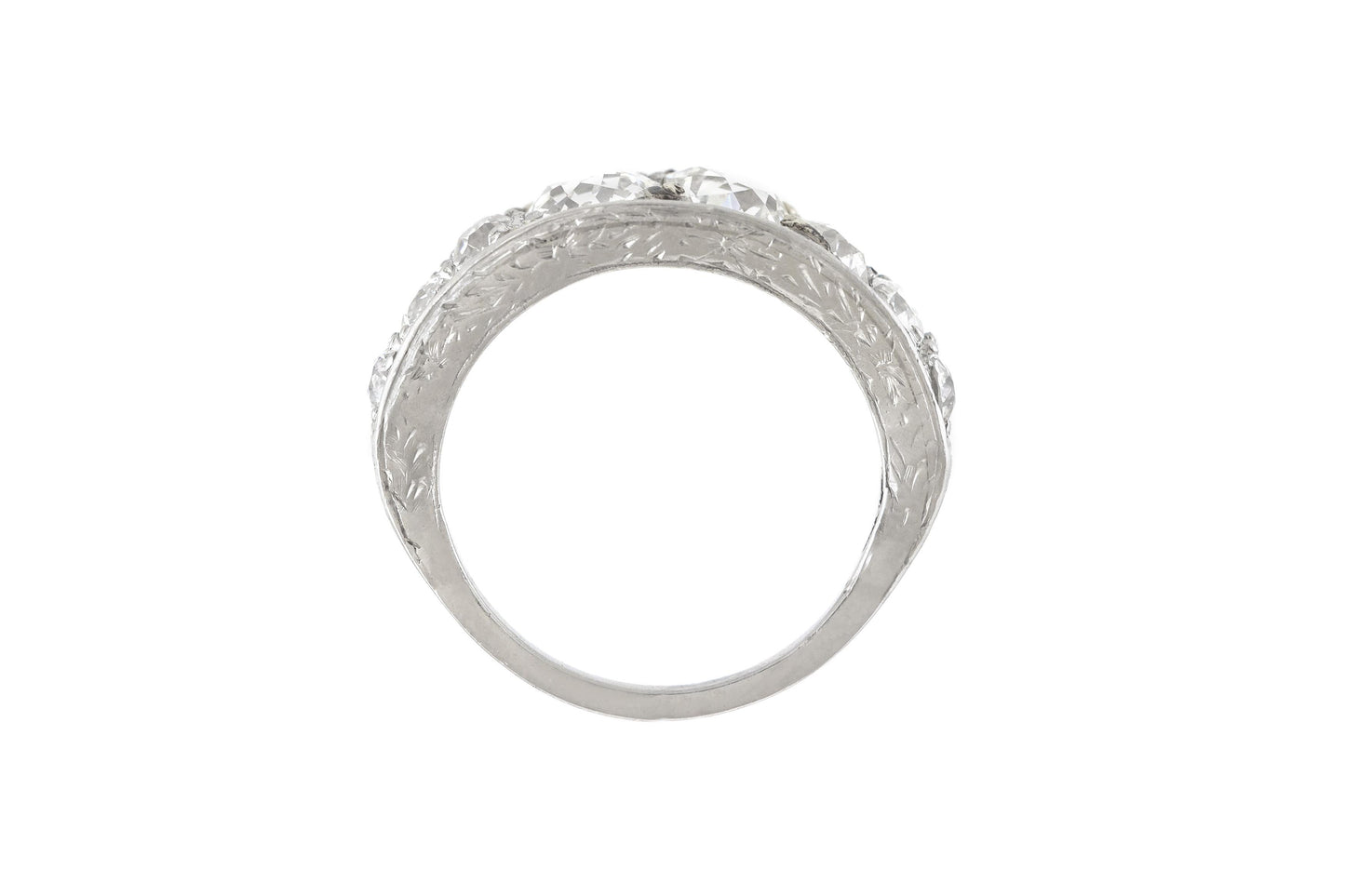 Antique Edwardian 1910s 3.20 Carat Old Mine Cut Diamonds Ring