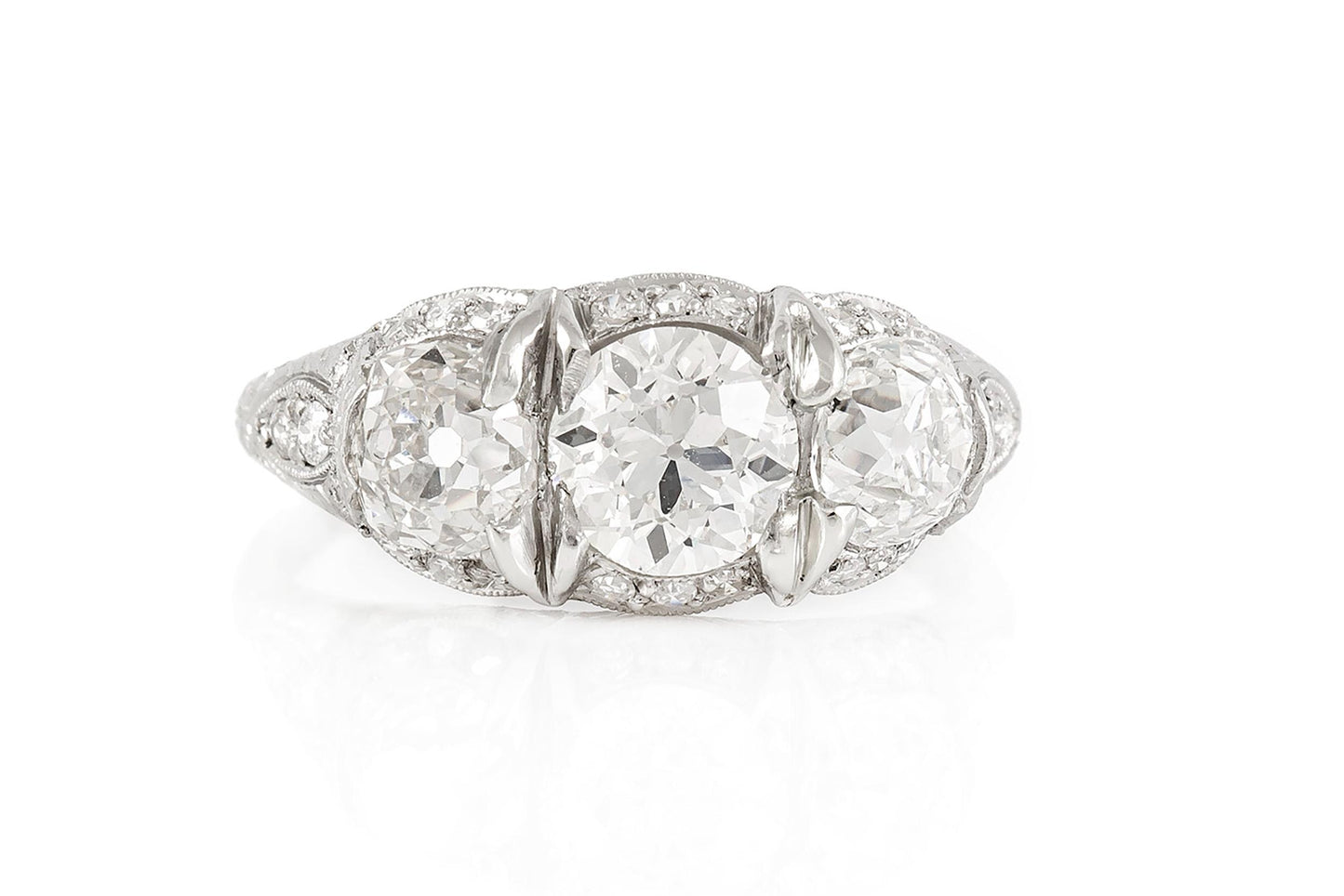 Antique Edwardian 1910s 2.09 Carat Three Stone Diamond Ring