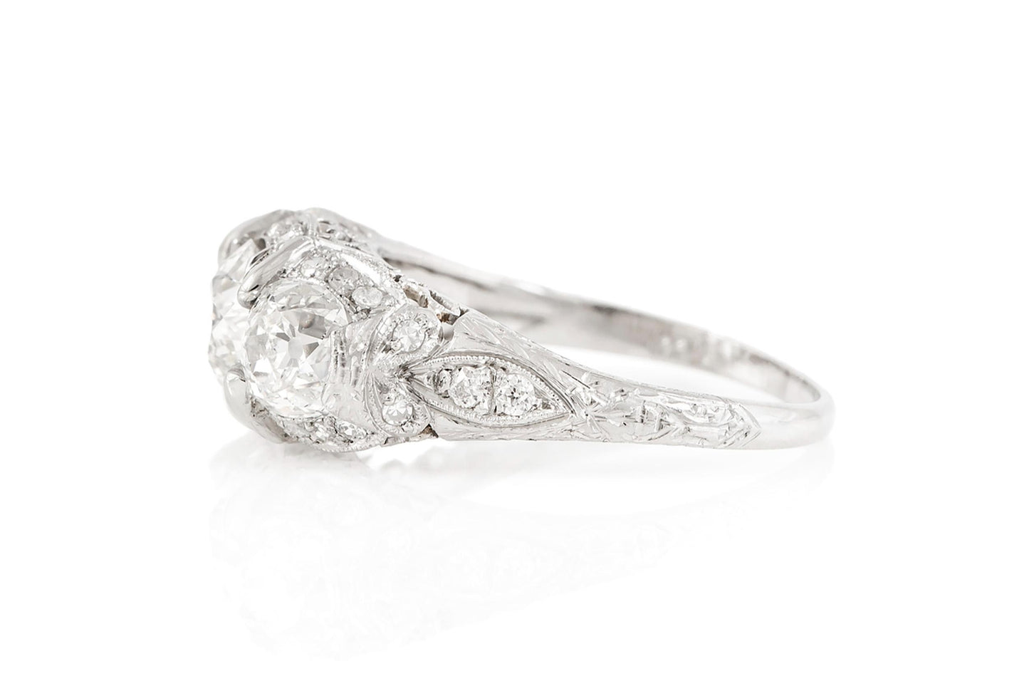 Antique Edwardian 1910s 2.09 Carat Three Stone Diamond Ring