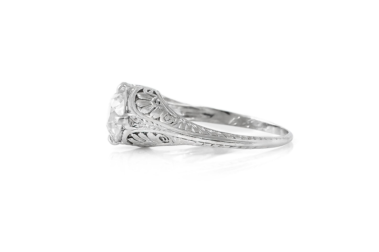 Antique Edwardian 1910s 1.70 Carat Old European Cut Diamond Engagement Ring