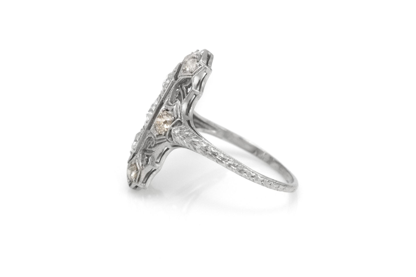 Antique Art Deco 1920s 1.50 Carat Diamond Dinner Ring