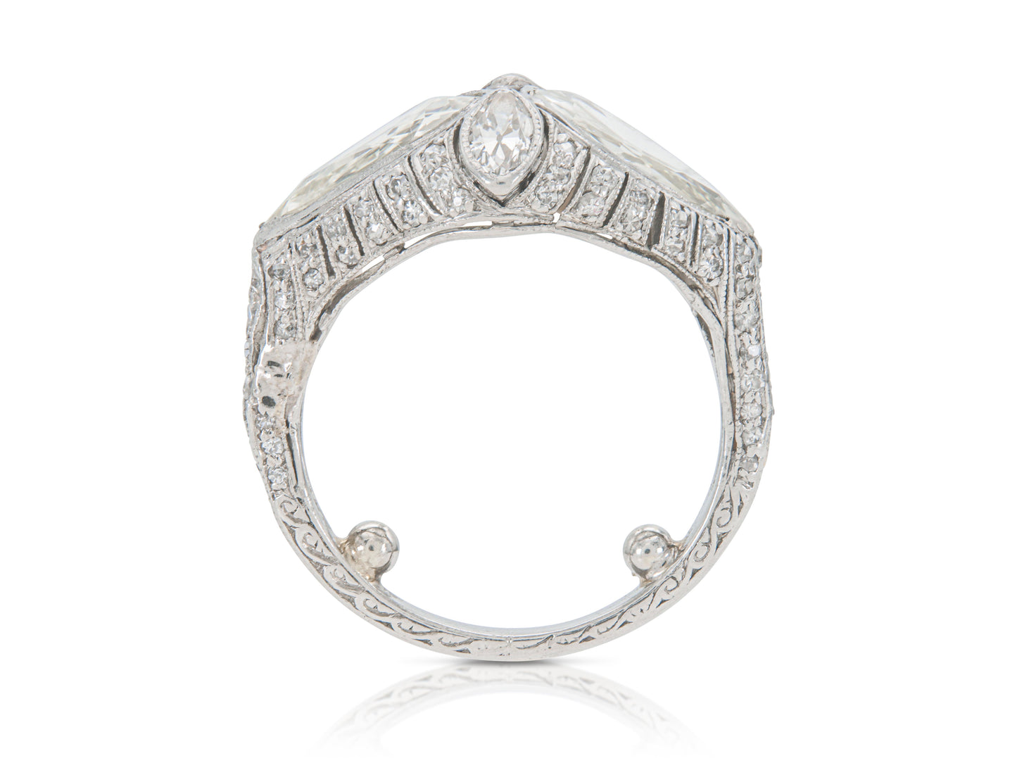 Antique Edwardian 1900s 2.65 Carat Pear-Shaped Diamonds Ring