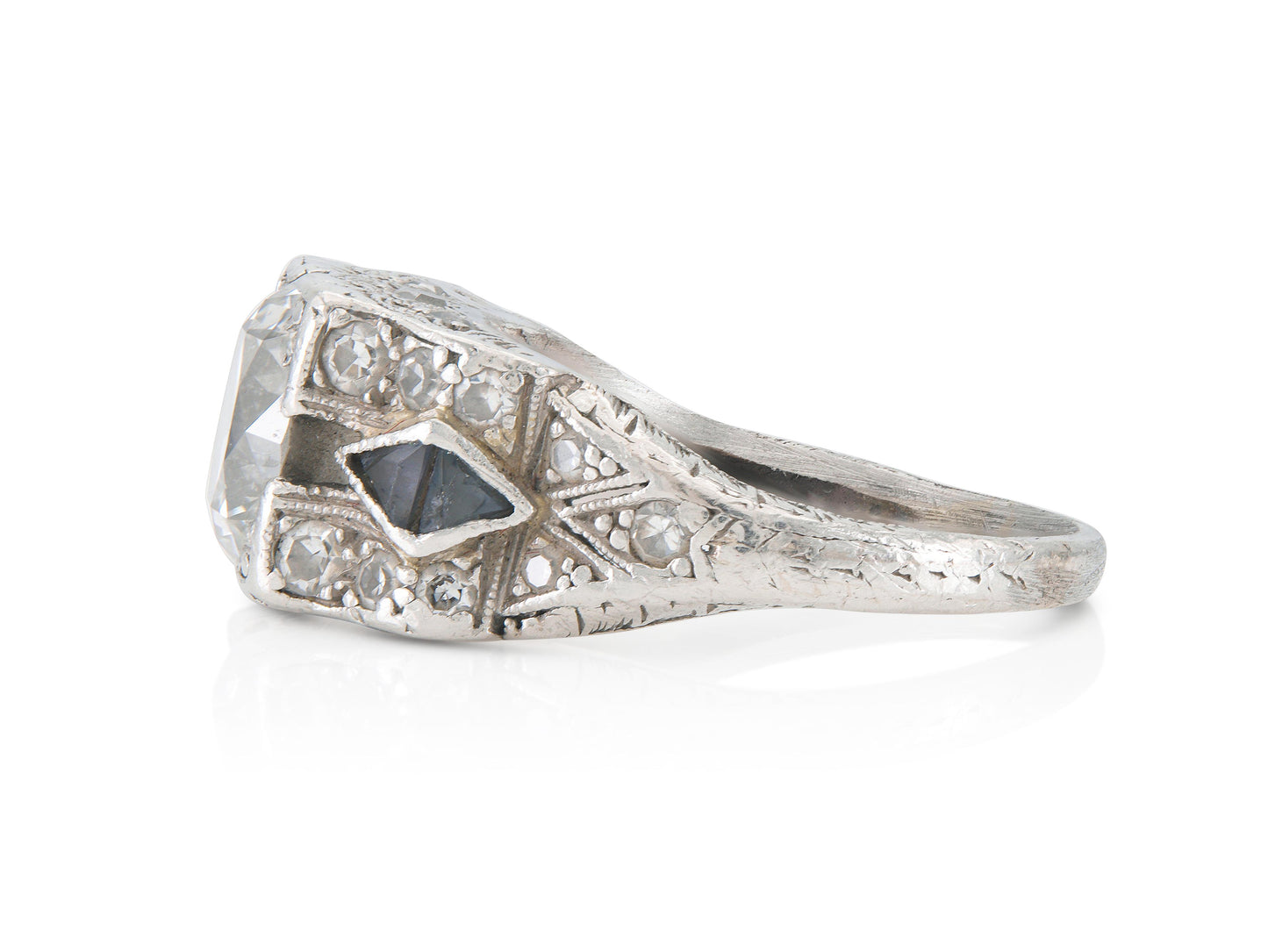 Antique Art Deco 1.62 Carat Old European Cut Diamond Engagement Ring