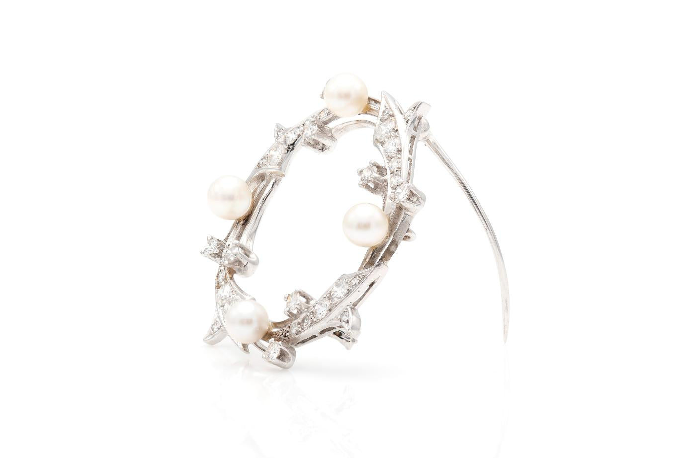 Vintage 1950s 2.00 Carat Diamond Circle Brooch with Pearls
