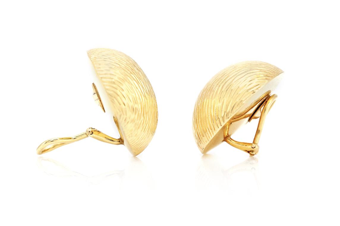 Vintage 1970s Textured Gold Ball Earrings