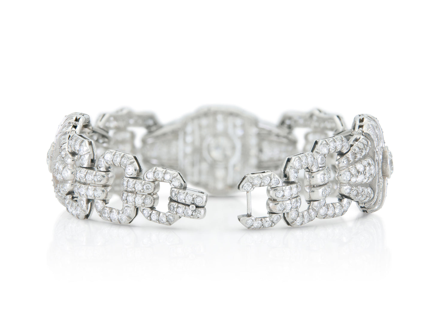 Antique Art Deco 1930s 22.50 Carat Diamond Bracelet