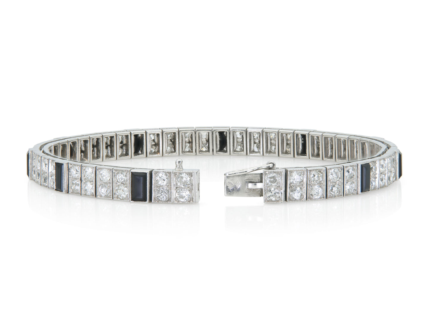 Antique Art Deco 1920s 10.00 Carat Diamond and Onyx Bracelet