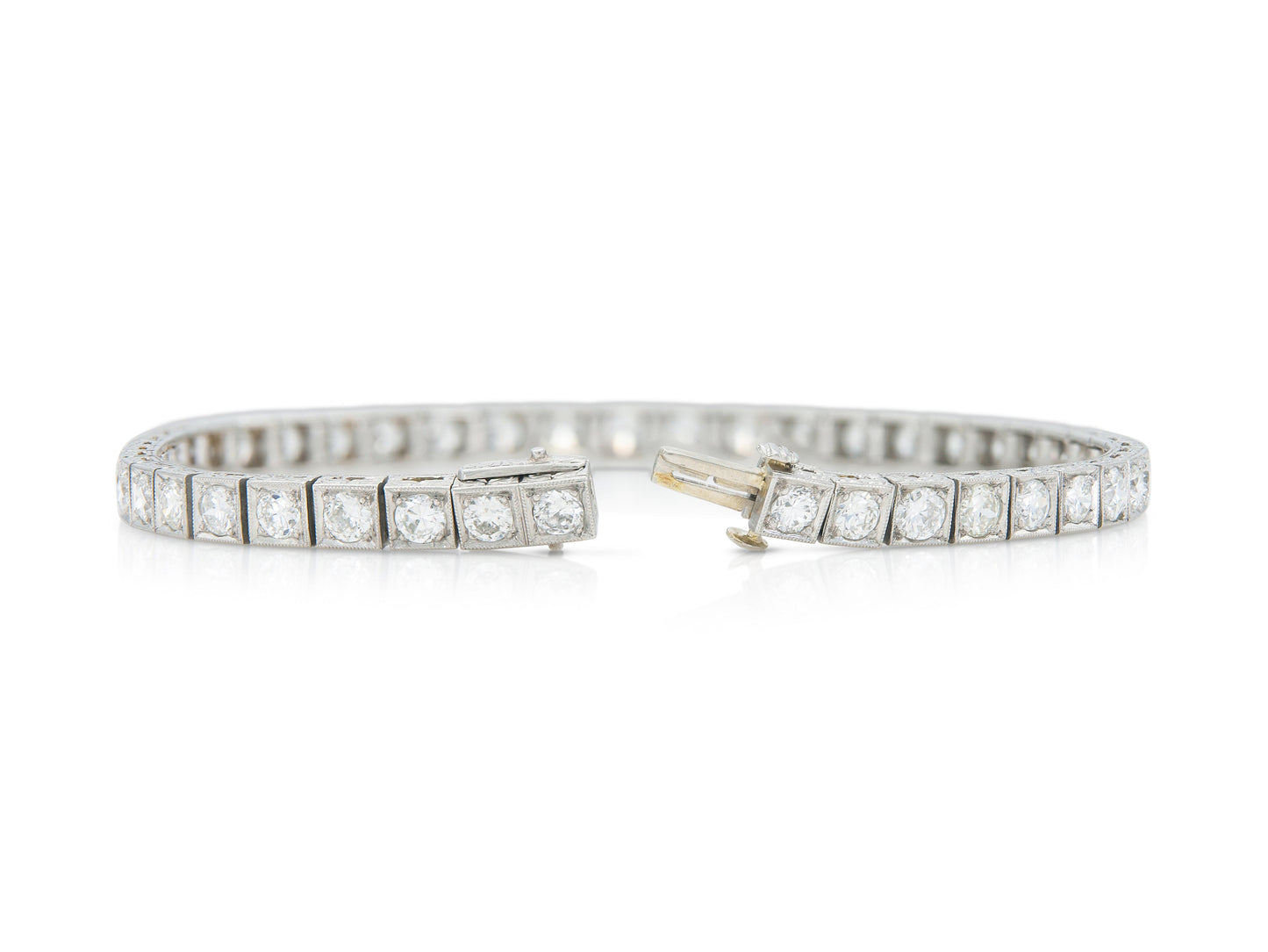 Antique Art Deco 1930s 8.00 Carat Diamond Line Bracelet
