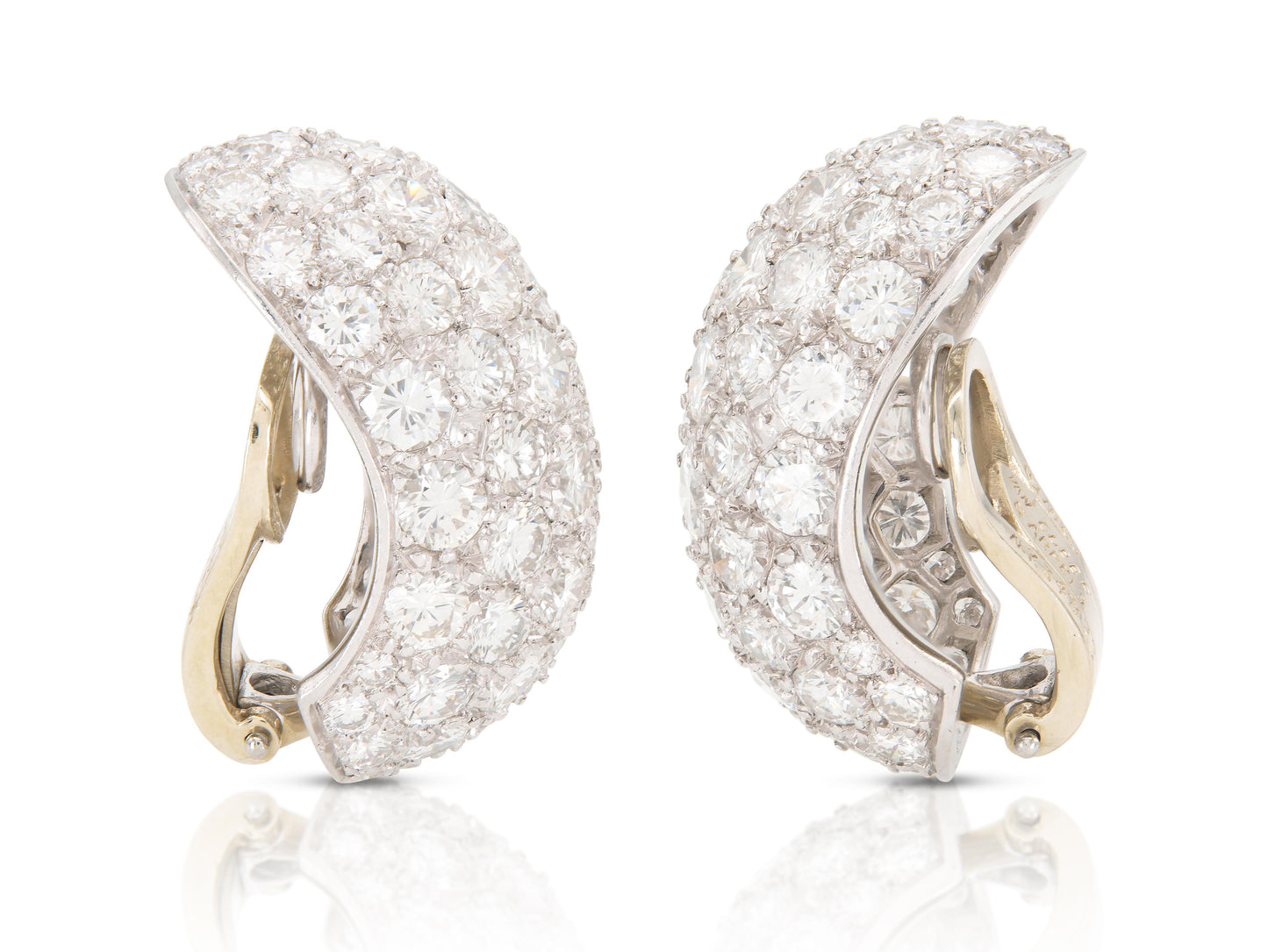 Vintage 1960s Van Cleef & Arpels 18.00 Carat Diamond Bombe Earrings