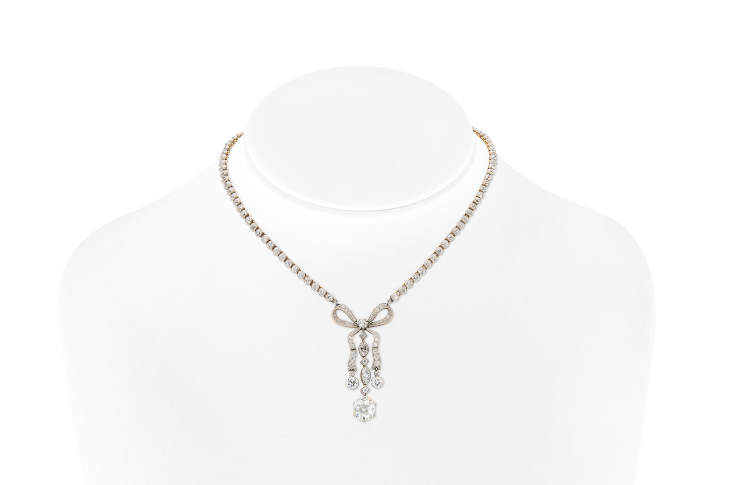 Antique Edwardian 1900s Tiffany & Co. 16.00 Carat Diamond Bow Necklace