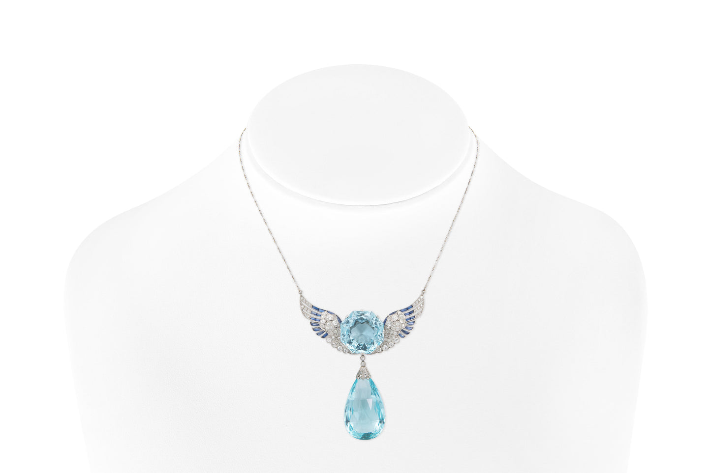 Antique Edwardian 1910s 140.00 Carat Aquamarine Wings Pendant Necklace