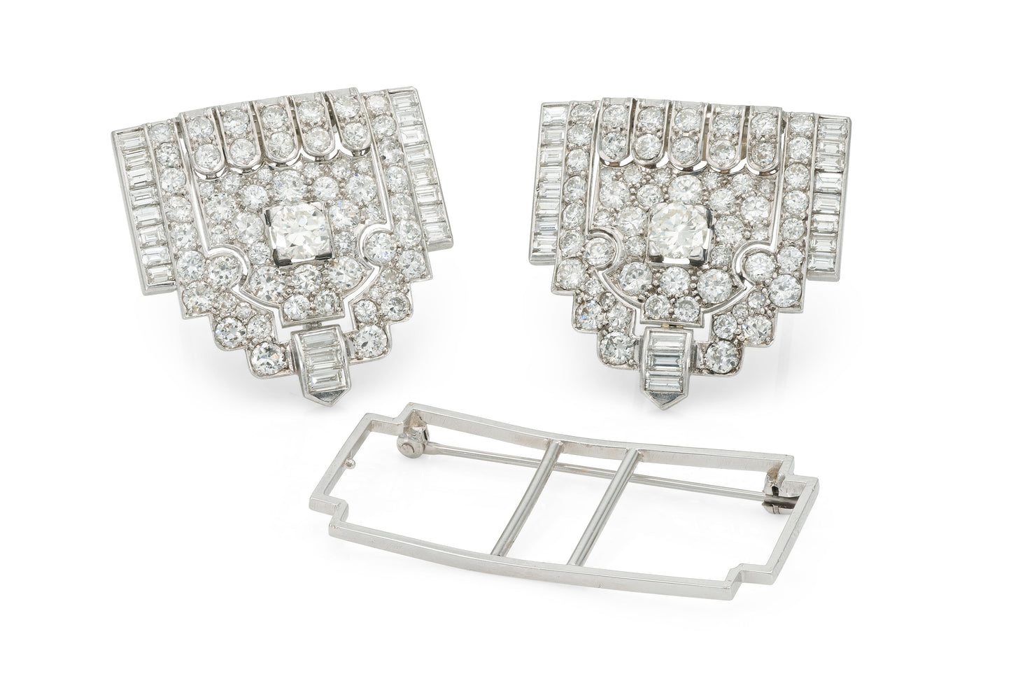 Antique Art Deco 1930s 22.00 Carat Diamond Double Clip Brooch