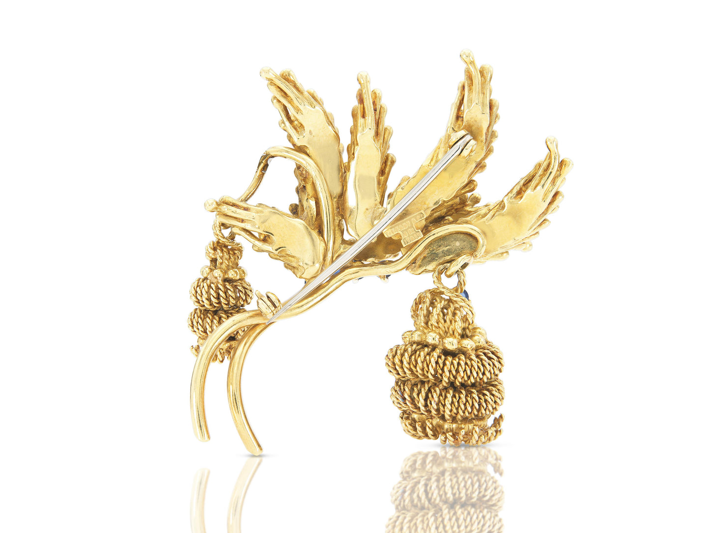 Vintage 1960s Tiffany & Co. Gold Leaf and Cacoons Brooch with Sapphires