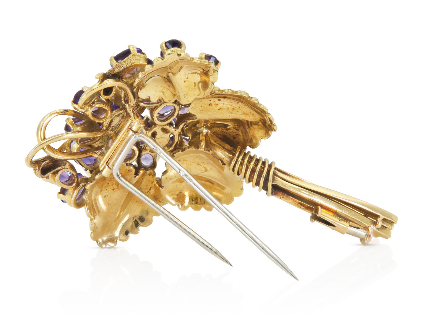 Vintage 1960s 5.50 Carat Amethyst Flowers and Gold Leaves Brooch