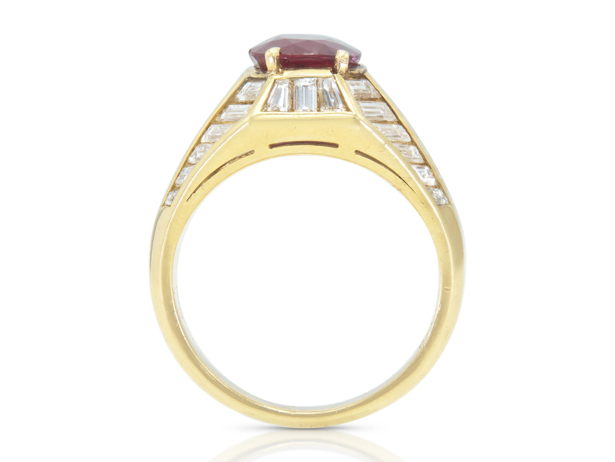 Vintage 1970s 3.00 carat Ruby Ring with Diamonds