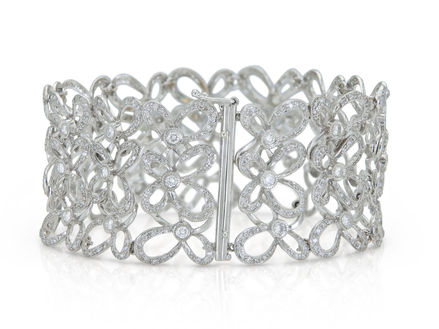 4.30 Carat Round Cut Diamonds Butterfly Links Bracelet