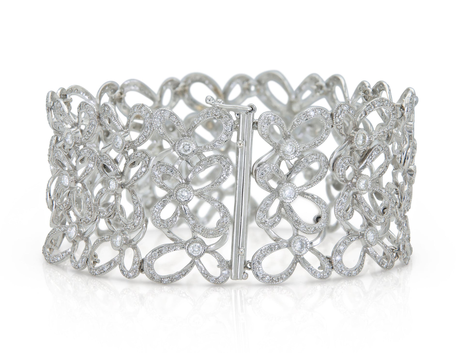 4.30 Carat Round Cut Diamonds Butterfly Links Bracelet