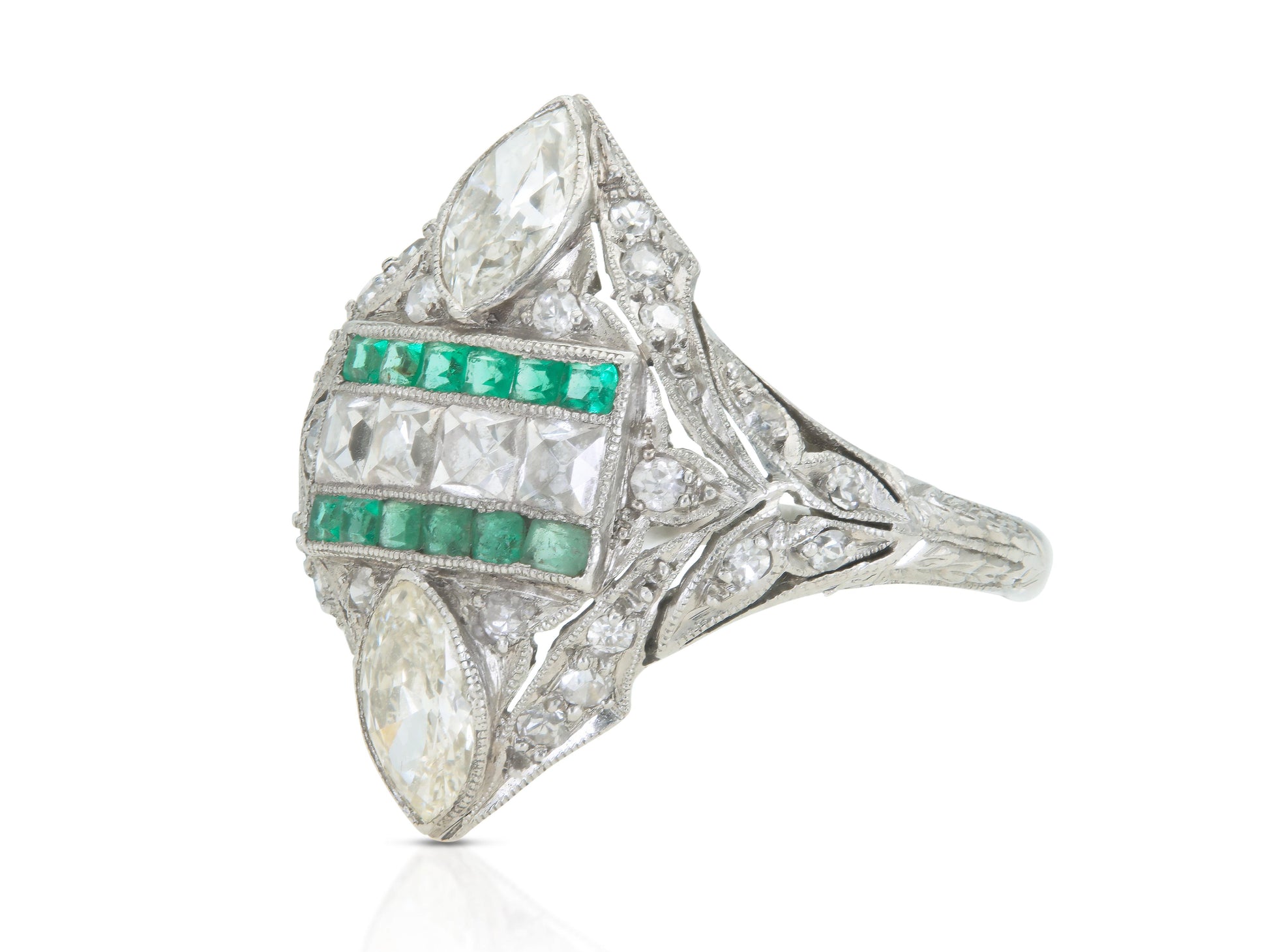 Antique Art Deco 1930s 3.00 Carat Diamonds Dinner Ring with Emeralds