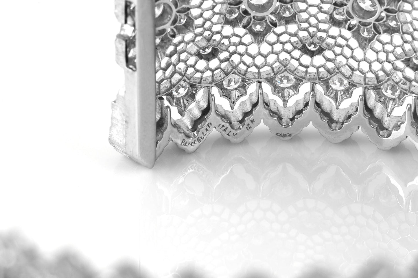 Buccellati 29.00 carat Diamond Lace Cuff Bracelet