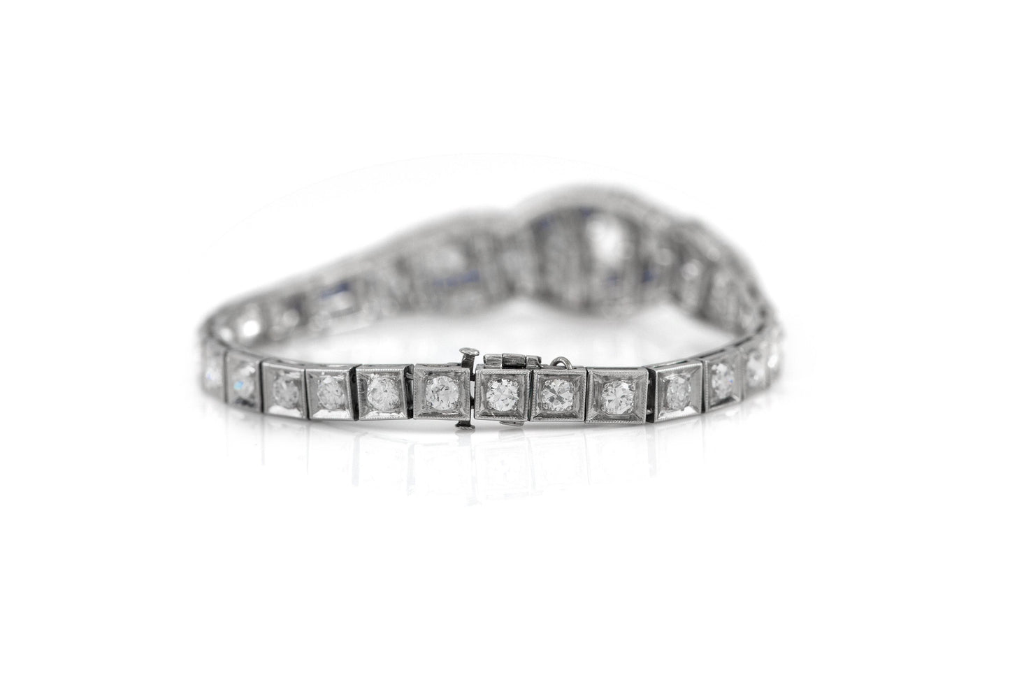 Antique Art Deco 1930s 7.00 Carat Diamond Bracelet with Sapphires