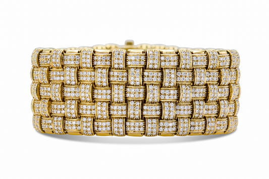 Vintage 1990s Roberto Coin Appassionata Gold Bracelet with Diamonds