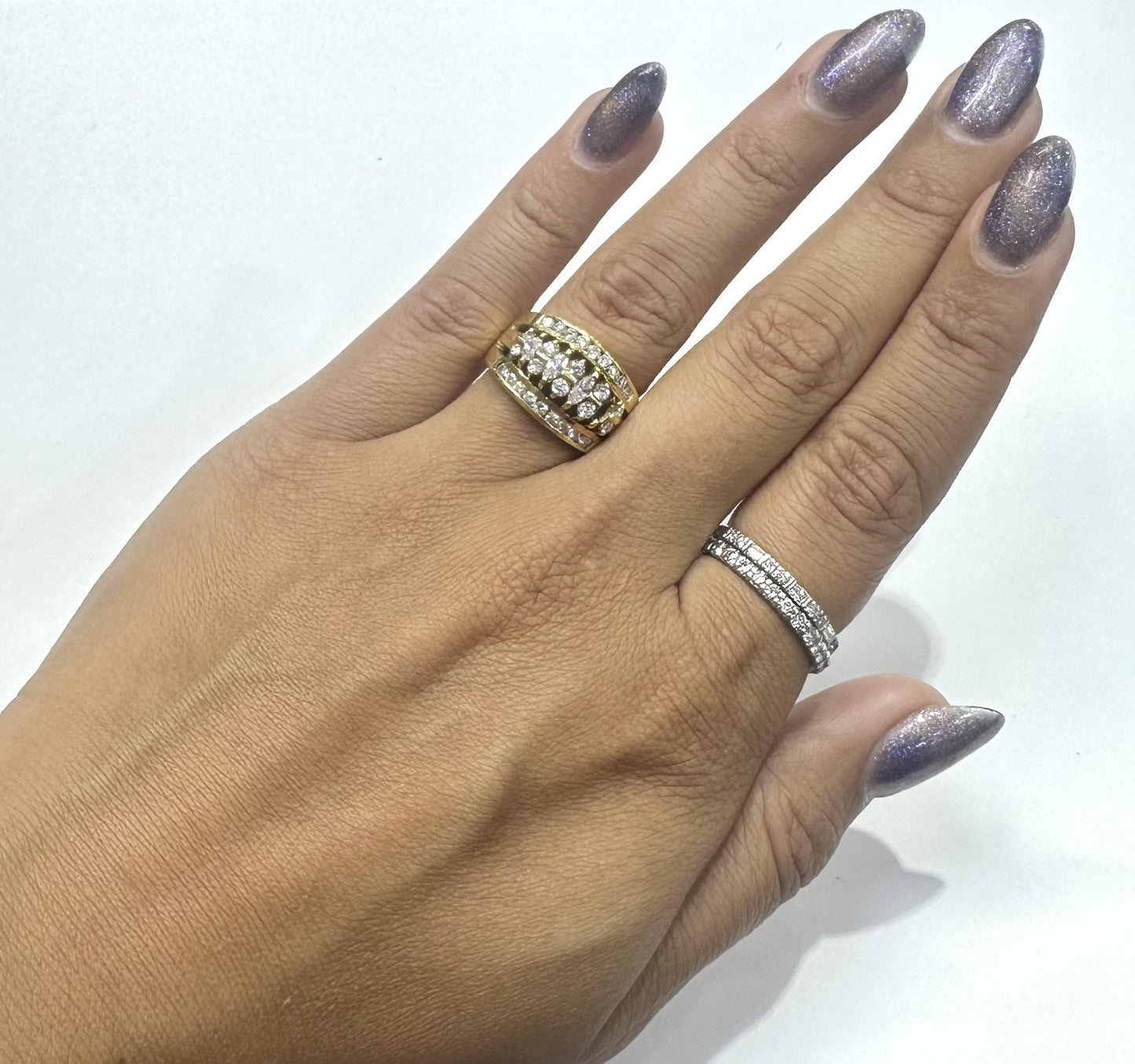 Vintage 1980s 1.00 Carat Marquise and Round Cut Diamonds Ring