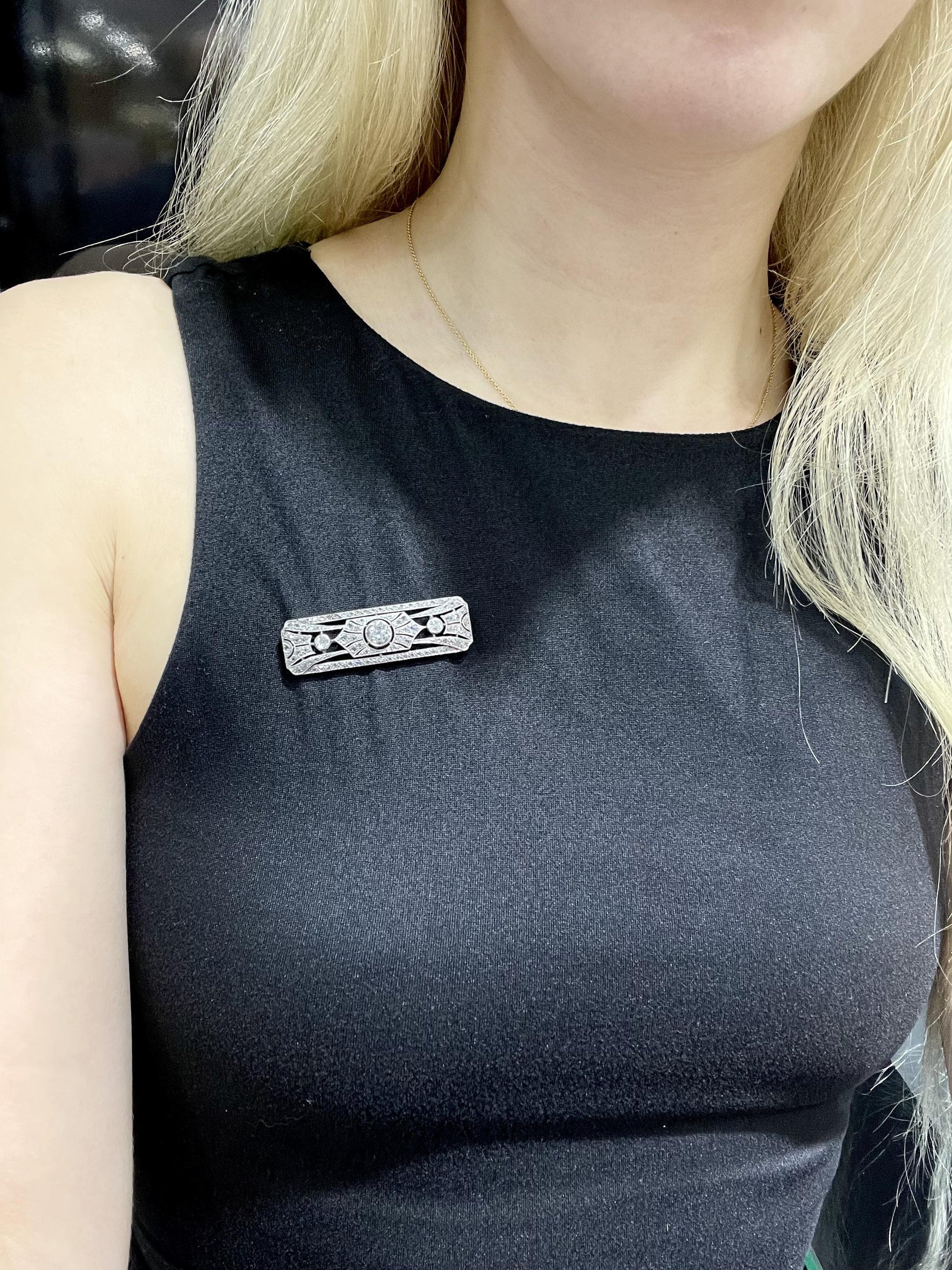 Antique Edwardian 1910s 2.60 Carat Diamond Openwork Brooch