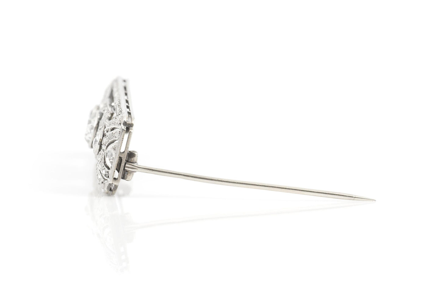 Antique Edwardian 1910s 2.60 Carat Diamond Openwork Brooch