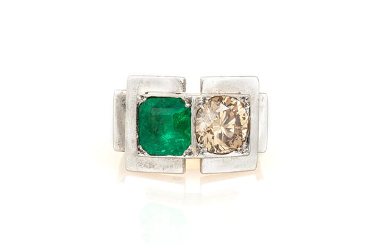 Antique Art Deco 1930s Emerald and Champagne Diamond Ring