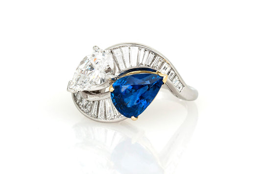 Vintage 1950s Toi Et Moi 2.50 Carat Sapphire and 1.18 Carat Diamond Ring